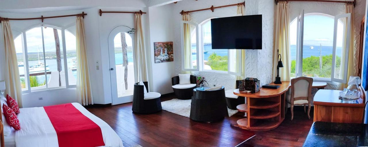 Hotel Angermeyer Waterfront Inn Puerto Ayora  Extérieur photo