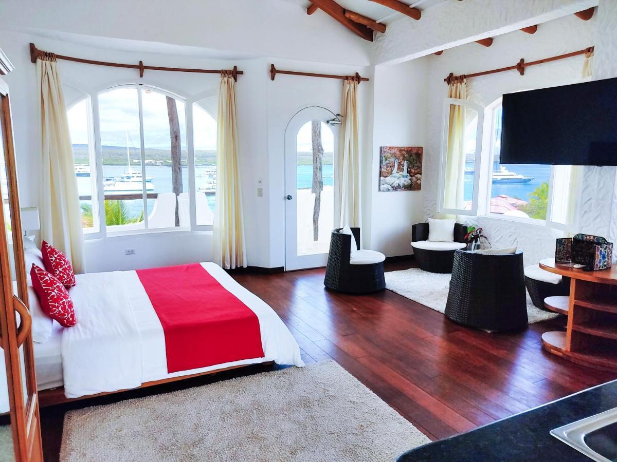 Hotel Angermeyer Waterfront Inn Puerto Ayora  Extérieur photo