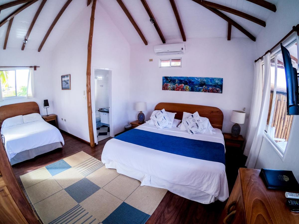 Hotel Angermeyer Waterfront Inn Puerto Ayora  Extérieur photo