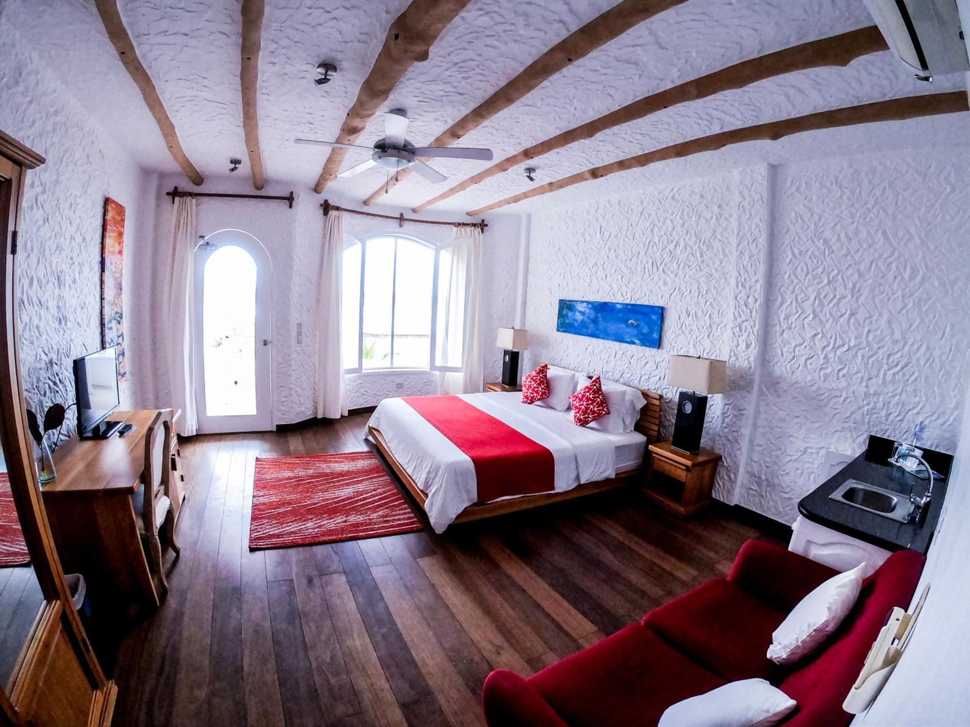 Hotel Angermeyer Waterfront Inn Puerto Ayora  Extérieur photo