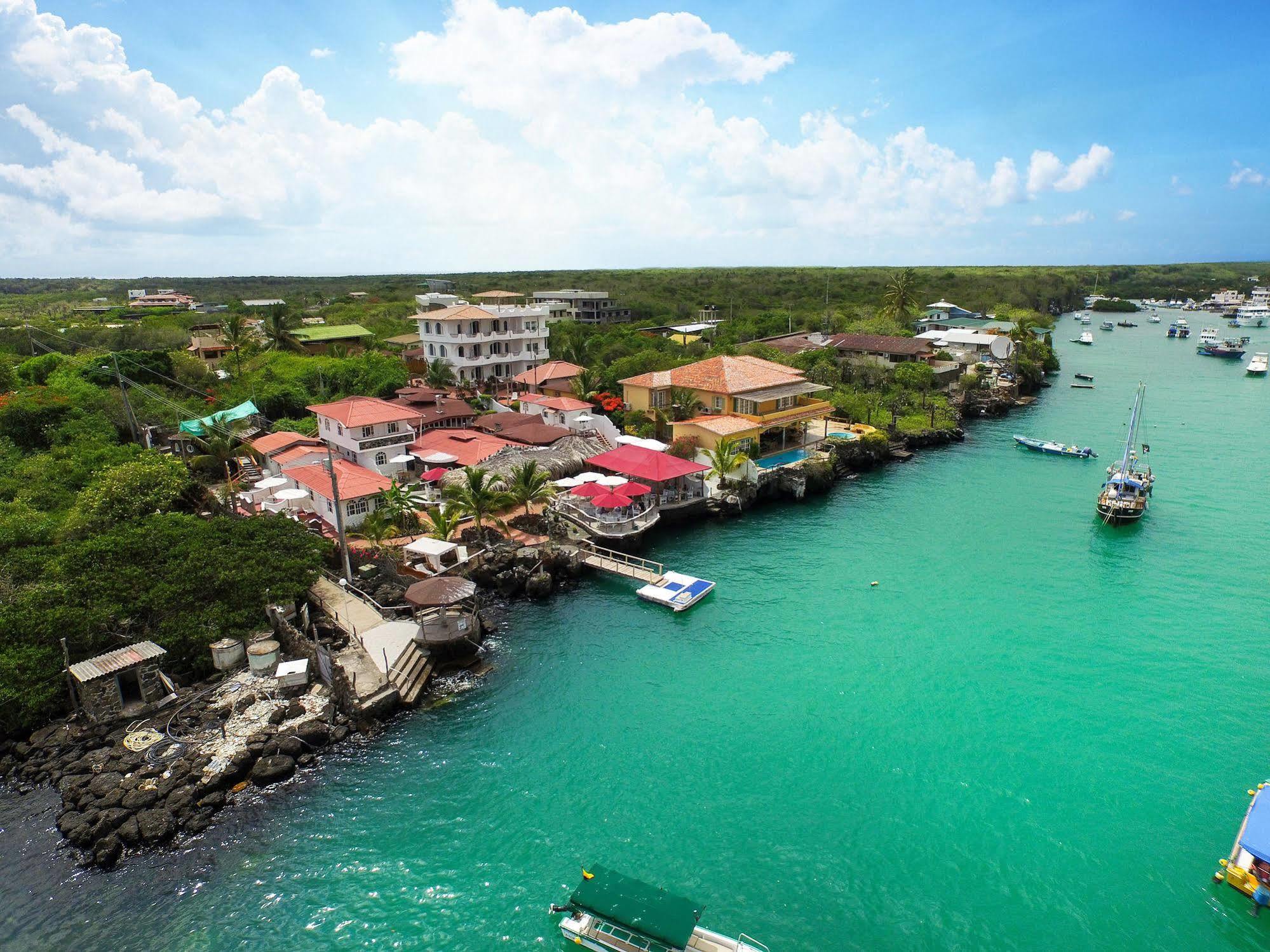 Hotel Angermeyer Waterfront Inn Puerto Ayora  Extérieur photo