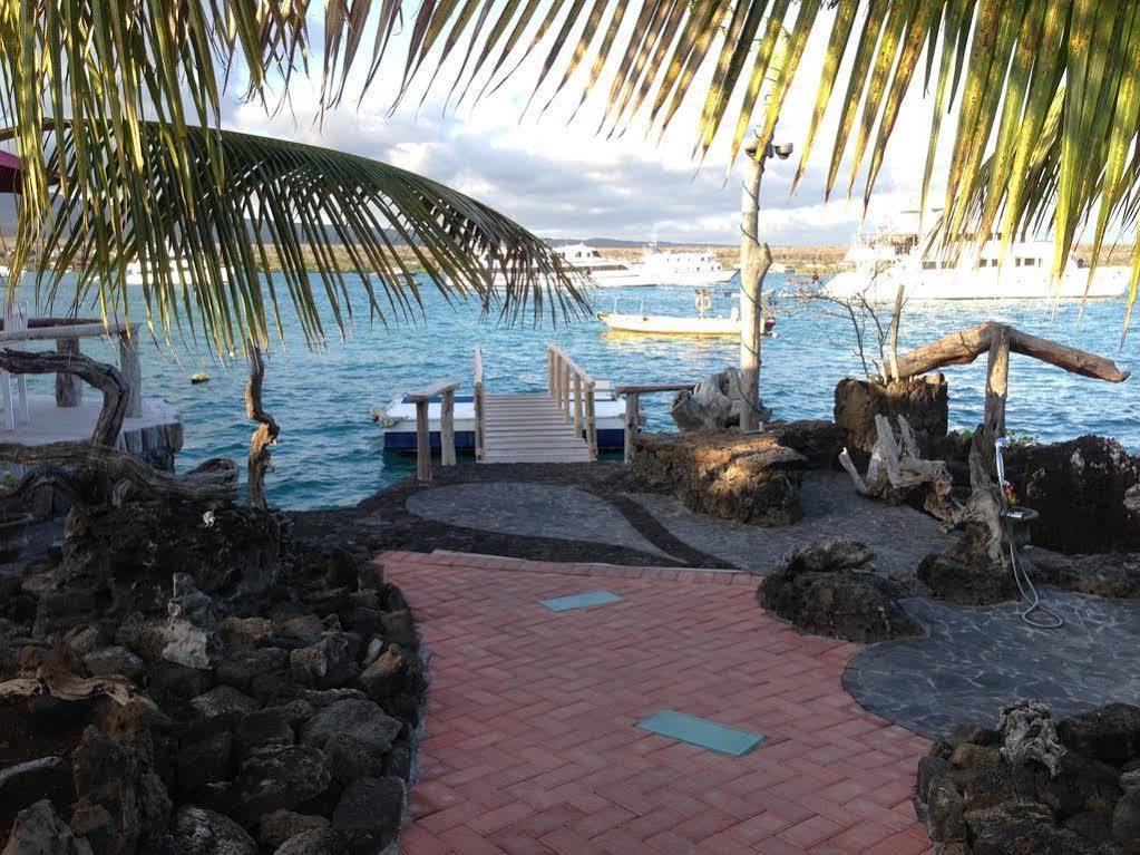 Hotel Angermeyer Waterfront Inn Puerto Ayora  Extérieur photo
